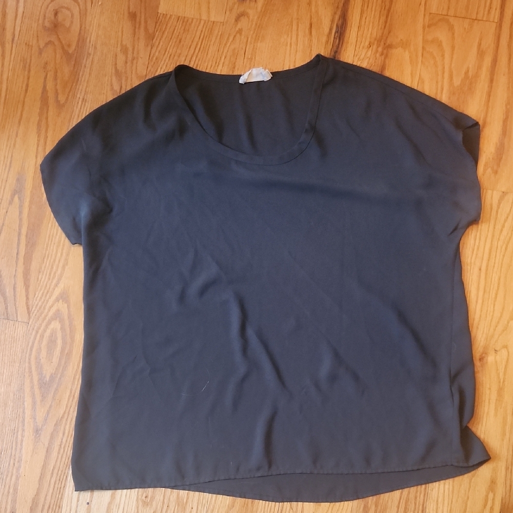 Green Short Sleeve Top
